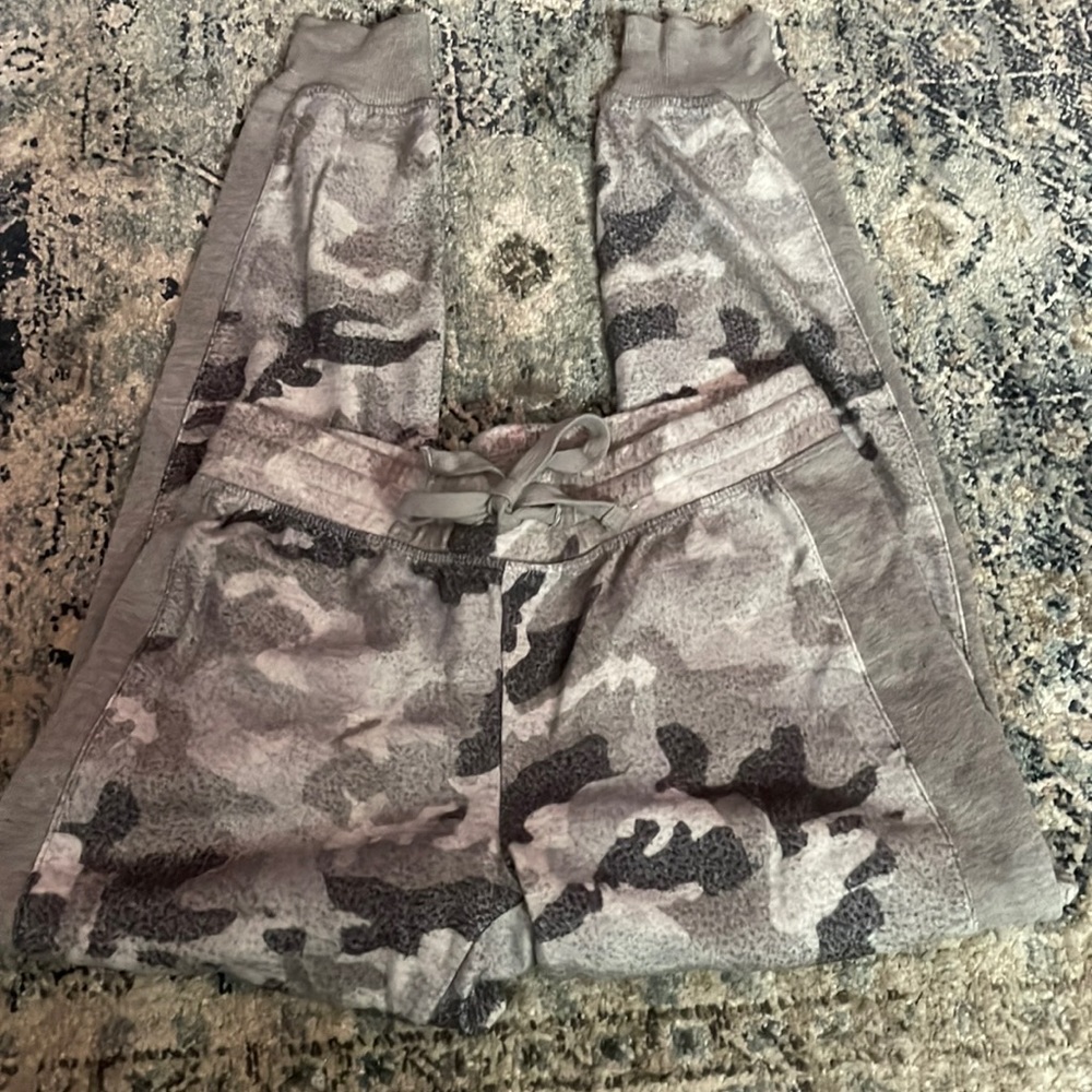 size small sweatpants